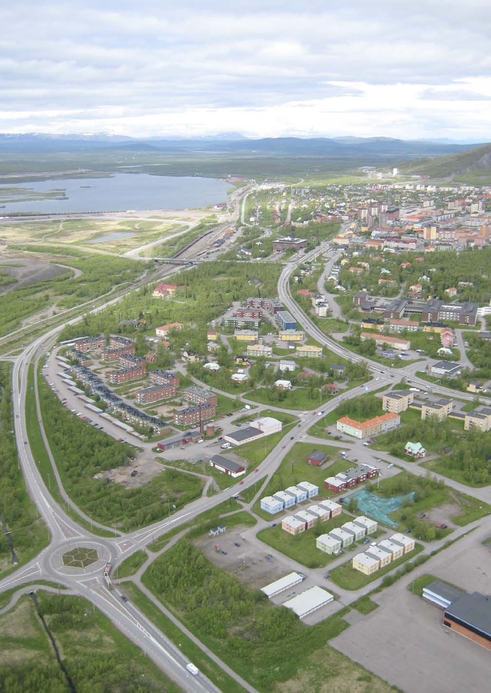 GRUVSTADS- PARKEN Kiruna kommun Linjen markerar området för den framtida Gruvstads parken. Byggnaderna som ligger där idag kommer inom en nära framtid att flyttas eller rivas.