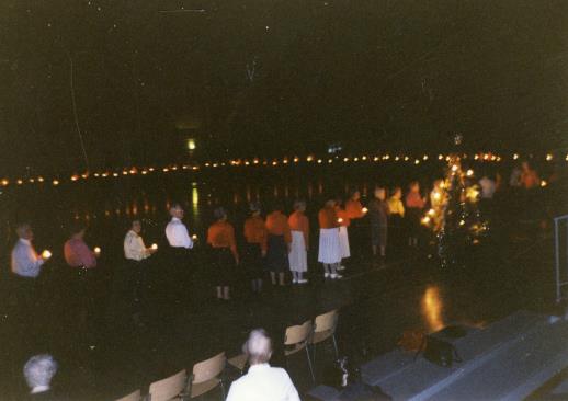 hjärtans lust. Den kanske mest oförglömliga juldansen var nog i Kuortane, 16.12.1995, där 167 dansare hade mött upp.