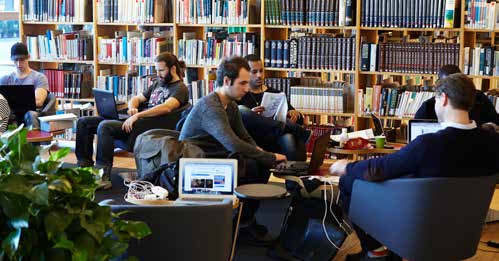 Effekter av deltagandet i företagsforskarskolan: Ny kunskap Den viktigaste effekten av deltagandet i en företagsforskarskola är att få en vetenskaplig analys av för företaget viktiga områden och ökad