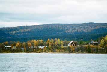 Foto: John Erling Utsi Torsten och hans fru Elli har bostad både i Vosträsk och i Sorsele. I samhället finns, till skillnad från i Vosträsk, både el och vatten.