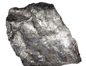 Grafit Det märkligaste med grundämnet kol är att det förekommer både som det hårdaste mineral vi känner till, diamant med hårdhet 10, och som ett av de mjukaste, grafit, med hårdhet 1.