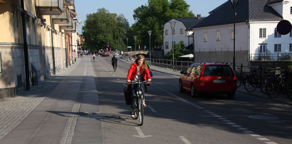 40 Nuvarande kunskapsläge Trafikantens skydd Broddar Många fallolyckor i trafikmiljön inträffar under vinterperioden och beror på det hala underlaget.