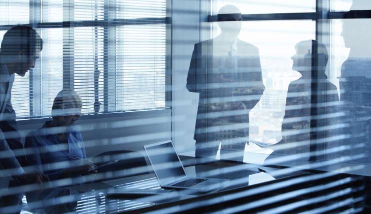 Bli foretagare i Finland Styrelsen väljer vanligen en verkställande direktör för andelslaget. Det är dock inte obligatoriskt. Verkställande direktören har hand om bolagets löpande förvaltning.