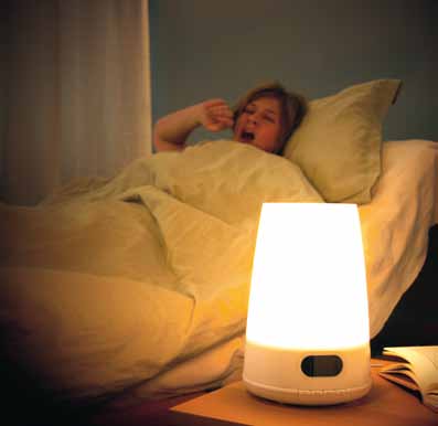 Att sova och vakna Med Wake up Light vaknar du naturligt. Ljuset ökar gradvis 30 min innan den inställda väckningstiden, vilket förbereder kroppen på att vakna.