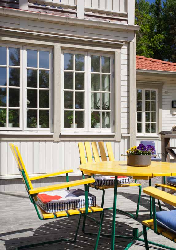 De hade även tankar på att flytta hela huset till en annan tomt. När de väl hade bestämt sig för att bygga nytt kom funderingarna.
