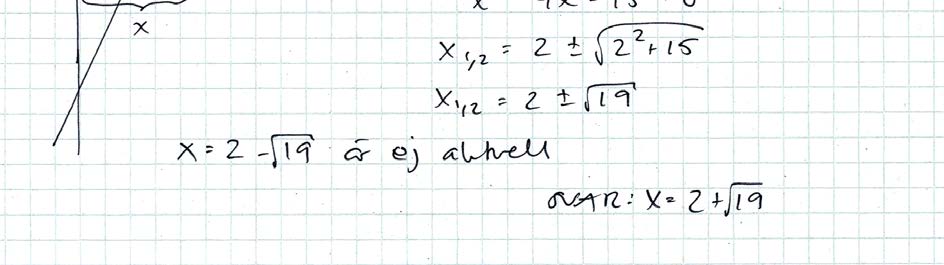 Användningen av Pythagoras sats motiveras av en tydlig figur även om den räta vinkeln inte är markerad.