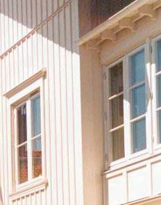 Undersida takfot, undersida taksprång, taktassar Målas i kulör lika fasadfärgen eller i ljusgrått 6 Fönsterfoder/smygbrädor Där dessa förekommer målas de i samma kulör som huset.
