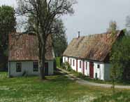 Kulturmiljö Lomma kommun rymmer två slott, äldre tegelmiljöer men även ett karaktäristiskt skifteslandskap. Detta avsnitt redovisar bevarandevärda och kulturhistoriskt intressanta miljöer.