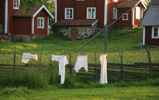 genom informationstavlor och sittbänkar samt förbättrad skyltning till motionsspåret. Skid- och orienteringsklubben SOK Aneby har fått bygga en klubbstuga i direkt anslutning till spårsystemet.