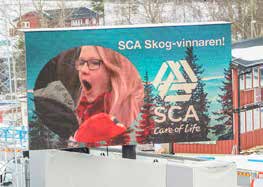 Stort intresse Mats Sandgren, vd för SCA Skog, kan inte annat än se belåten ut under skinnmössan.