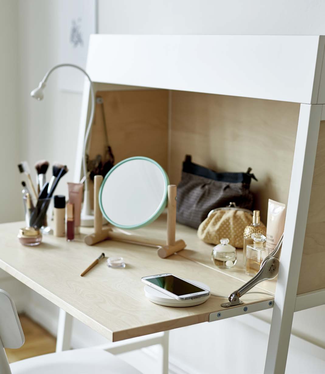 PRESSKITT / APRIL 2015 / 15 NORDMÄRKE laddningsplattor för trådlös laddning PH124087 I serien ingår också diskreta laddningsplattor, designade för att användas så gott som var som helst på en
