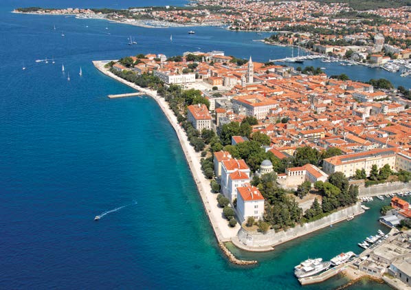 Zadar stadsrundtur Staden, tillika halvön Zadar har en lång historia och grundades redan ca. 400 f. Kr.
