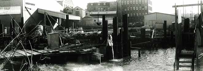 Säveån genom Gamlestaden 11 Figur 8. Byggnationen av spårvägsbron 1971. Centralt i bilden står den spontade kofferdamm i vilken delar av fartygslämningen påträffades. Foto: Göteborgs stadsmuseum.