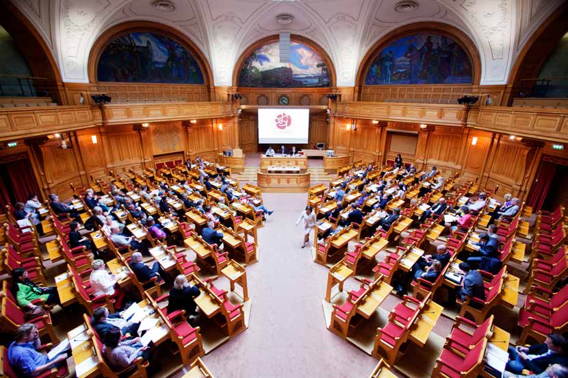 12 Sveriges riksdag Partiarbete i riksdagen och utanför Riksdagsledamöter som tillhör samma parti bildar en partigrupp och har sitt kansli i riksdagen.
