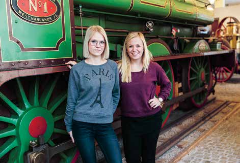 Blivande förskollärarna Emilie Karlström och Ingela Karlsson gillar