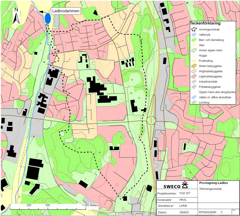 bellerade i ovanstående avsnitt; V p är dammens permanenta vattenvolym och V r är medelregnets avrinningsvolym), samt parametrarna inloppshalt, utloppshalt, form (längd/bredd) och andel växtyta.