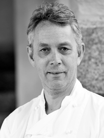 På vår a la carte meny finns en kycklingrulle gjord på majskyckling som jag inspirerades av.