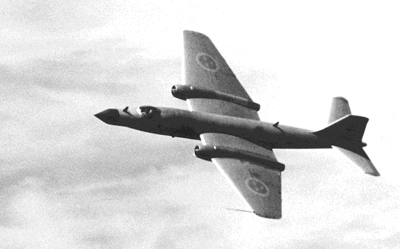 undertecknad från FRA på uppdrag med Tp52 Canberra i Norrbotten. Tp52 Canberra. Foto via Bertil Skogsberg. År 1959 beslöts att införskaffa två höghöjdsflygplan, då man ville komma upp på högre höjd.