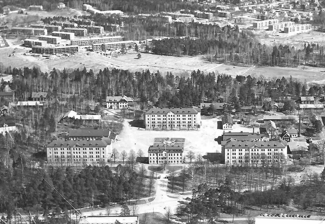 Minnen som flygsignalist på 1950-talet Flygvapnets centrala skolor, FCS, i Viksäng, Västerås.