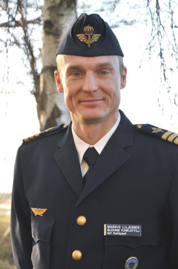 Hkp14, leverans- och utbildnigsläge Lt Fredrik van Roseel avslutade med att informera om leverans- och utbildningsläget för hkp NH-90, svensk beteckning Hkp14.
