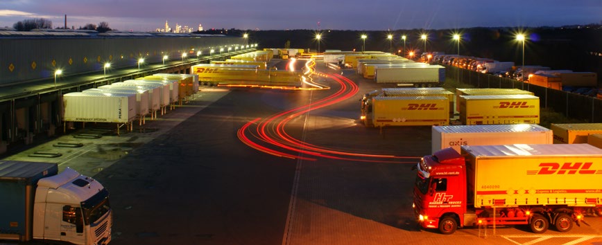 Foto: Pressbild DHL Unik storaffär DHL FREIGHT VALDE LINDE SOM ENDA LEVERANTÖR Efter en upphandling våren 2014 fattade DHL Freight beslutet: Vi ska använda Linde som enda leverantör av truckar till