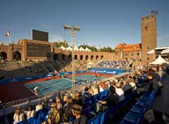 Staden som arena Anläggningar och ytor för fysisk aktivitet Stockholms befolkning växer kontinuerligt och en förtätning och utbyggnad av staden skapar konkurrens om mark för idrott, motion och