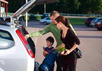 Bilen Att äga en bil innebär stor frihet. Samtidigt medför bilen höga kostnader mer än vad man kanske vill tro. Genom att välja rätt bil utifrån dina behov kan du minska dina bilkostnader.