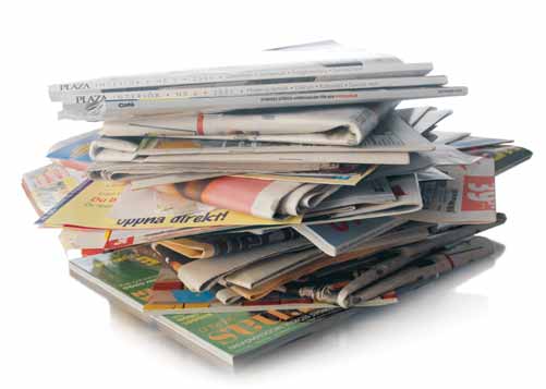 TIDNINGAR Med tidningar menar vi tidningar, tidskrifter, kataloger, broschyrer och reklamblad. Fyra av fem tidningar återvinns och blir till viktig råvara för de svenska pappersbruken.