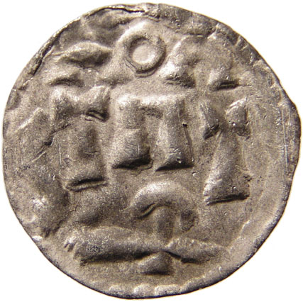 De sammanlagt åtta mynten från Ravlunda har en förhållandevis tidig tyngdpunkt i jämförelse med vad de islamiska mynten i depåfynden har, då fem av dem är abbasidiska mynt från 700- och 800-talen,