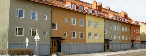 Bällstaån, med sin källa i Järfälla, rinner genom de centrala delarna av kommunen och vidare genom Stockholm, Solna och Sundbyberg innan den når Bällstaviken i Mälaren.