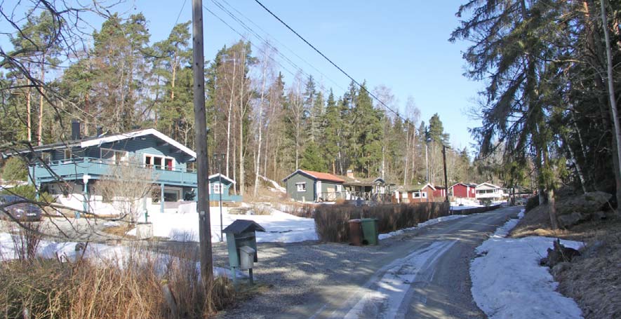 Fornlämningar Det finns inga kända fornlämningar i planområdet. Om fornlämningar påträffas ska eventuella byggarbeten omedelbart avbrytas och anmälan göras till länsstyrelsen.