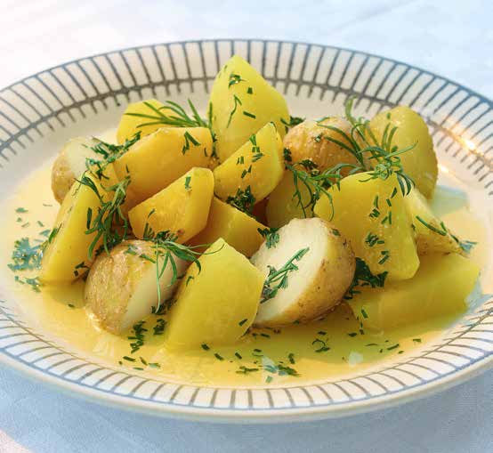 Dillig potatis med gulbetor En ljuvlig sommarsallad i all sin enkelhet. Färskpotatis av en god sort tillsammans med gulbetor blir en utmärkt sommarlunch tillsammans med bara knäckebröd och ost.