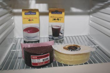 Läsa post och hitta i kylen Per, 28 När jag skulle riva ost till pastasåsen upptäckte jag att jag tagit fel och köpt blodpudding istället.