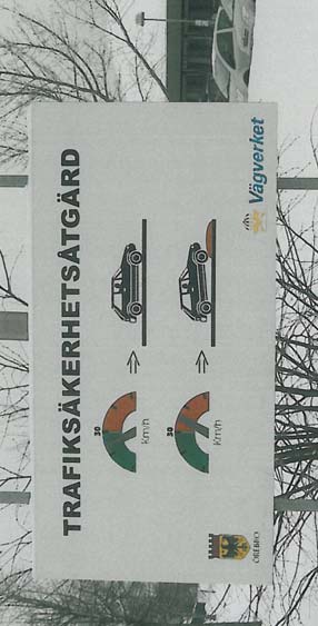 Trots prefabelementen kan det vara svårt att få betongen i ramperna att hålla. Urfräsning av asfalt, ca 3 cm, medför att guppet håller bättre.