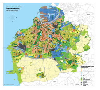 Förslag till förtätningsstrategi Omvandling och förtätning är basen i Malmös tillväxt Omfattande förtätning behövs Stadsbyggnadsnämndens rekommendation inför kommande översiktsplan är att mer tonvikt