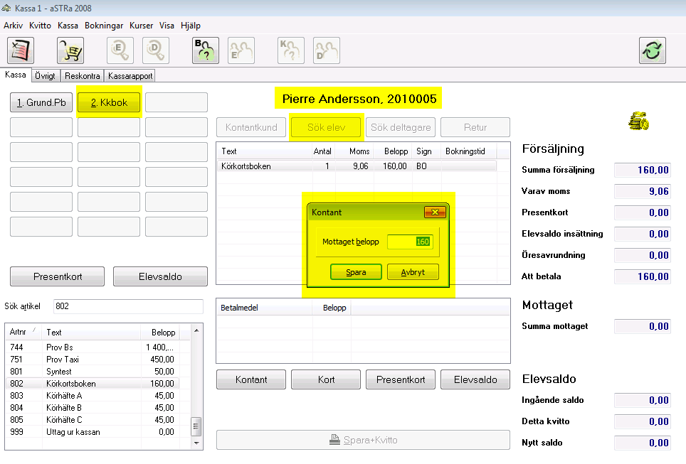 Välj önskad artikel genom artikellistan eller snabbartiklarna Välj betalsätt och därefter knapp Spara+kvitto I bilden nedan är kontantkund vald samt betalning sker kontant Gör en försäljning till en