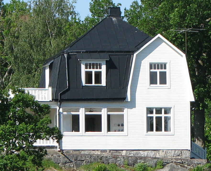 Sälja villan först I Nordic Housing Insight fick fastighetsmäklarna denna gång besvara frågan hur säljaren i den senaste förmedlingen valde att göra, sälja eller köpa först?