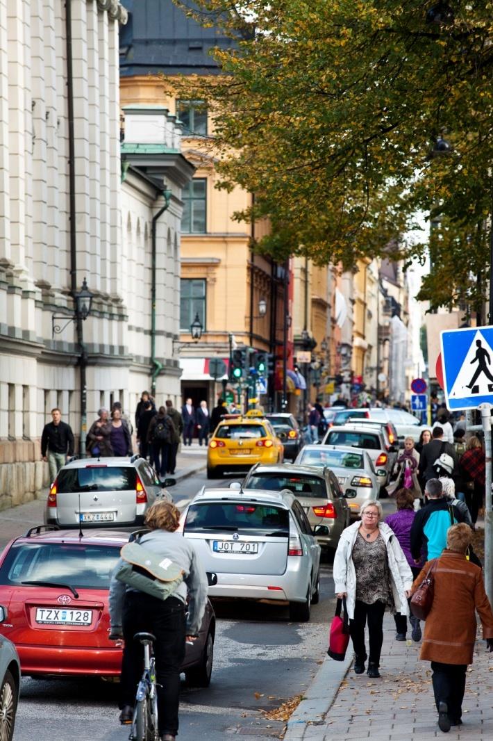 Aktuella SKL-projekt inom trafik - TRAST 3, ny utgåva 2014-15 - Gångbar stad, ny handbok - Trafiksäkra staden, ny handbok - VGU-handbok på gång - Bygg för attraktiv kollektivtrafik, ny idéskrift -