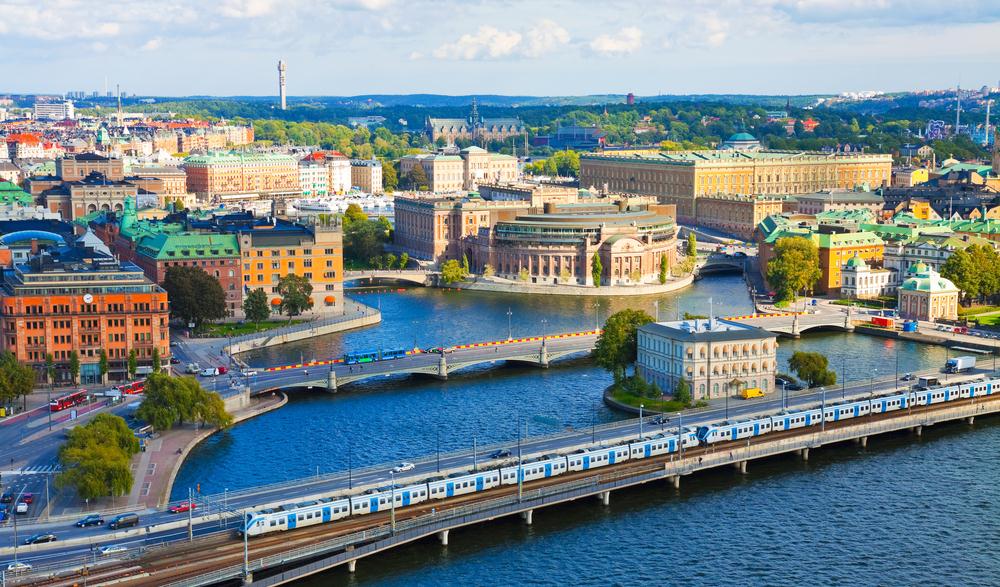 Kort om trafiken Köper trafikdrift och underhåll för ca 11 mdr/år Påstigningar 2,8 miljoner/dag Varje sommar trafikerar