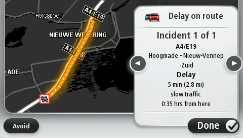 Få mer information om ett tillbud Om du vill se om det finns fördröjningar på din rutt trycker du på trafiksidofältet. En sammanfattning över förseningar längs rutten visas på navigationsenheten.
