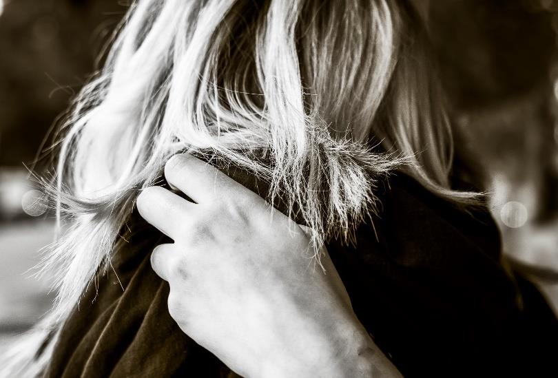Del 3 Möta barn som blivit utsatta Kan man se att barn mår dåligt? Varken hos vuxna eller hos barn syns det alltid på utsidan hur man mår på insidan.