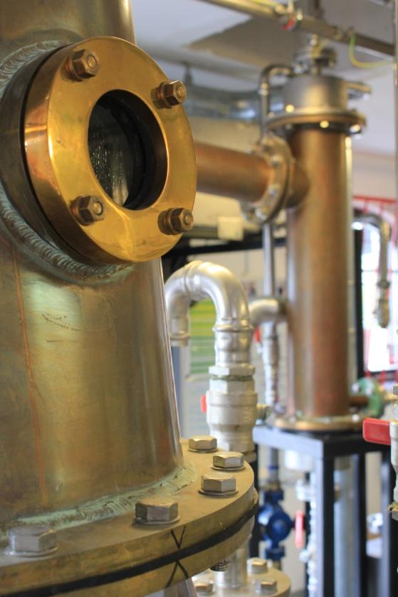 VERKSAMHETEN Året som gått Start av whiskytillverkningen 2010 var bolagets fjärde verksamhetsår och kom inledningsvis att domineras av produktionsförberedelserna och därefter produktionsstarten den