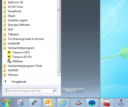 Starta Treserva ÄO FH När datorn arbetat klart och skrivbordet visar sig klickar du fram startmenyn i det nedre vänstra hörnet och går in på Alla program längst ned.