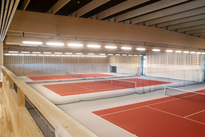 =. Funktion, klimatskärm, inre miljö och komfort Södra Climate Arena är byggd som en blandkonstruktion av trä och betong.
