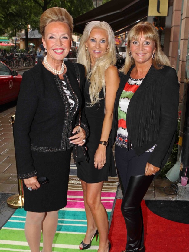 Målgrupp Enkla stilrena varor Bra kvalitet Bra basgarderob Dress up and down Lätt att
