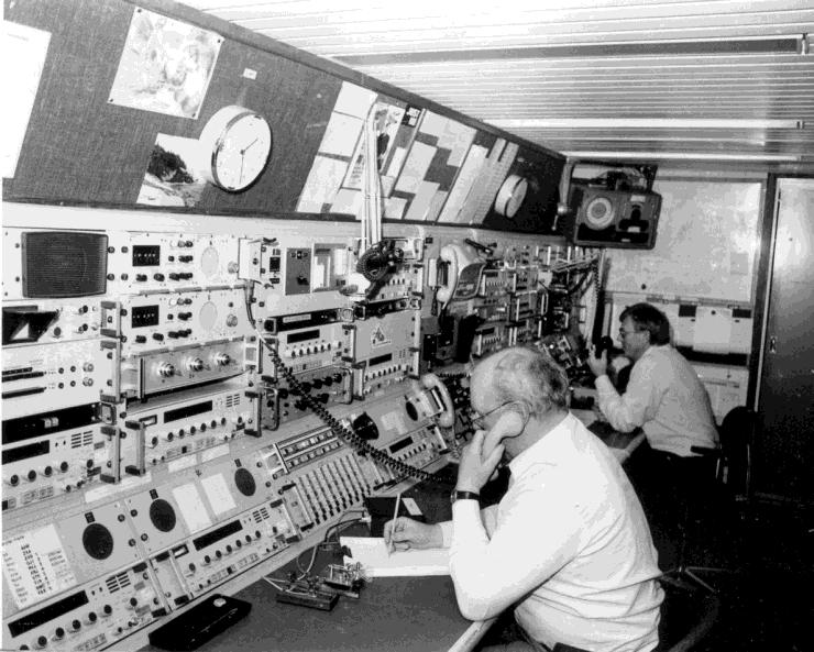 Tingstäde Radio (SAE) etablerad 1912, stängd 2000 efter 88 års trogen tjänst.