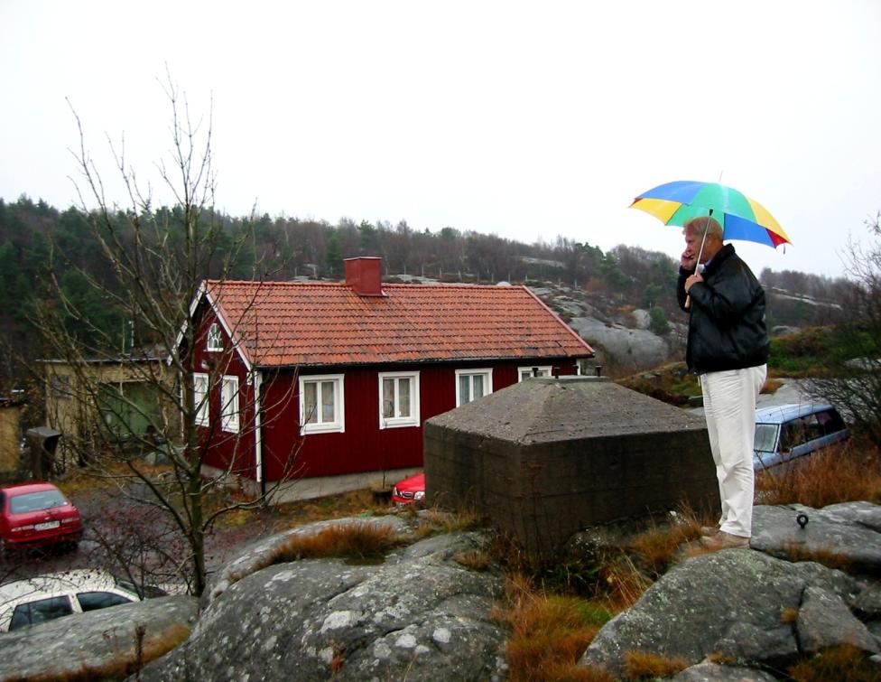 1939, krigsutbrottet ett faktum Marinen saknar en egen kustradiostation på västkusten Snabbt beslut