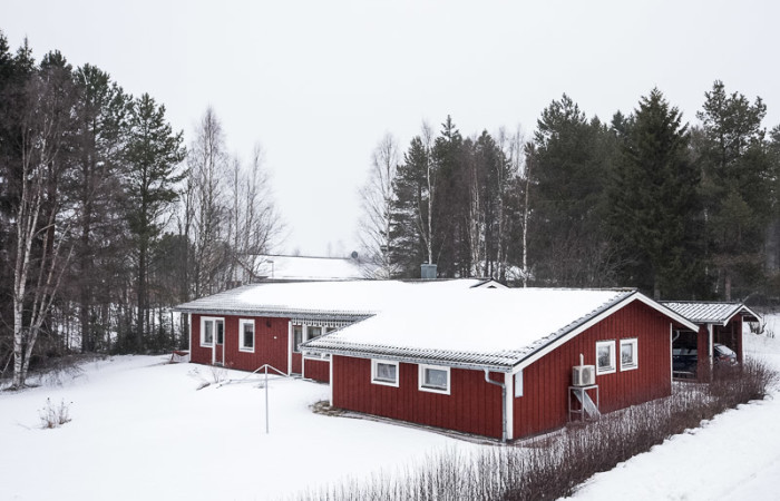 Län Jämtland Gatuadress Kommun Bräcke Storlek 7 rum (5 sovrum) / 183 m² Tillträde tidigast