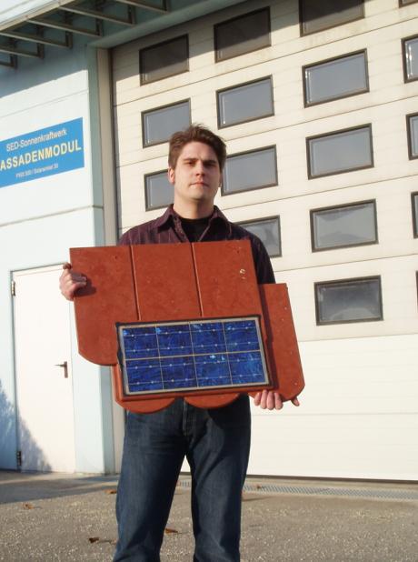 Figur 12 - SolarCenturies C21e tile använder Sunpower