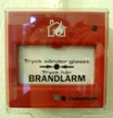 I korridorer och allmänna utrymmen finns rökdetektorer som vid brandrök automatiskt utlöser ett utrymningslarm.
